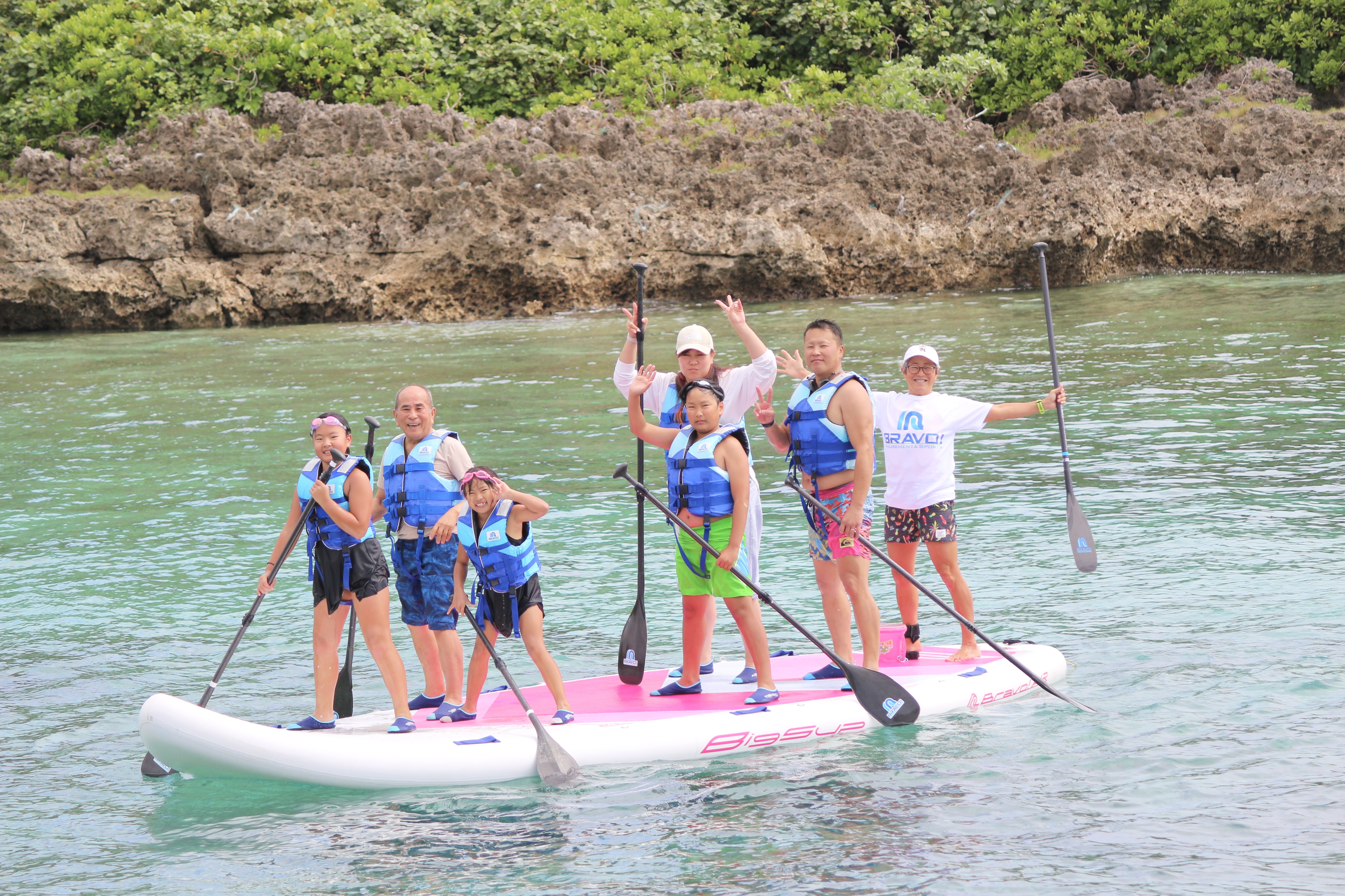最大7人乗りのBIG SUP！】1ドリンク付き / みんなで楽しく海上探検