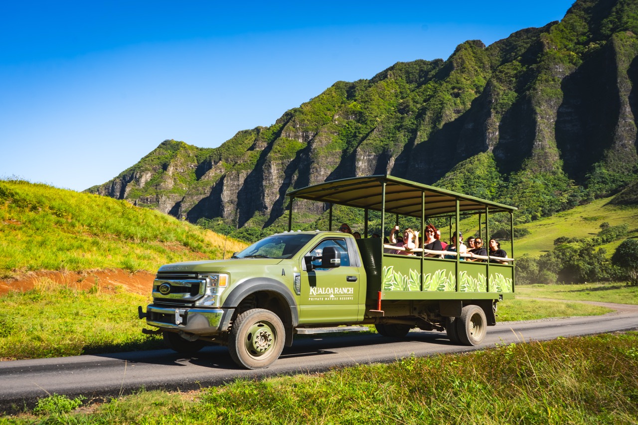 ヨコハマ　クロアツアー　1 All Reviews) Page 27) Kualoa Ranch Jurassic Valley Tours