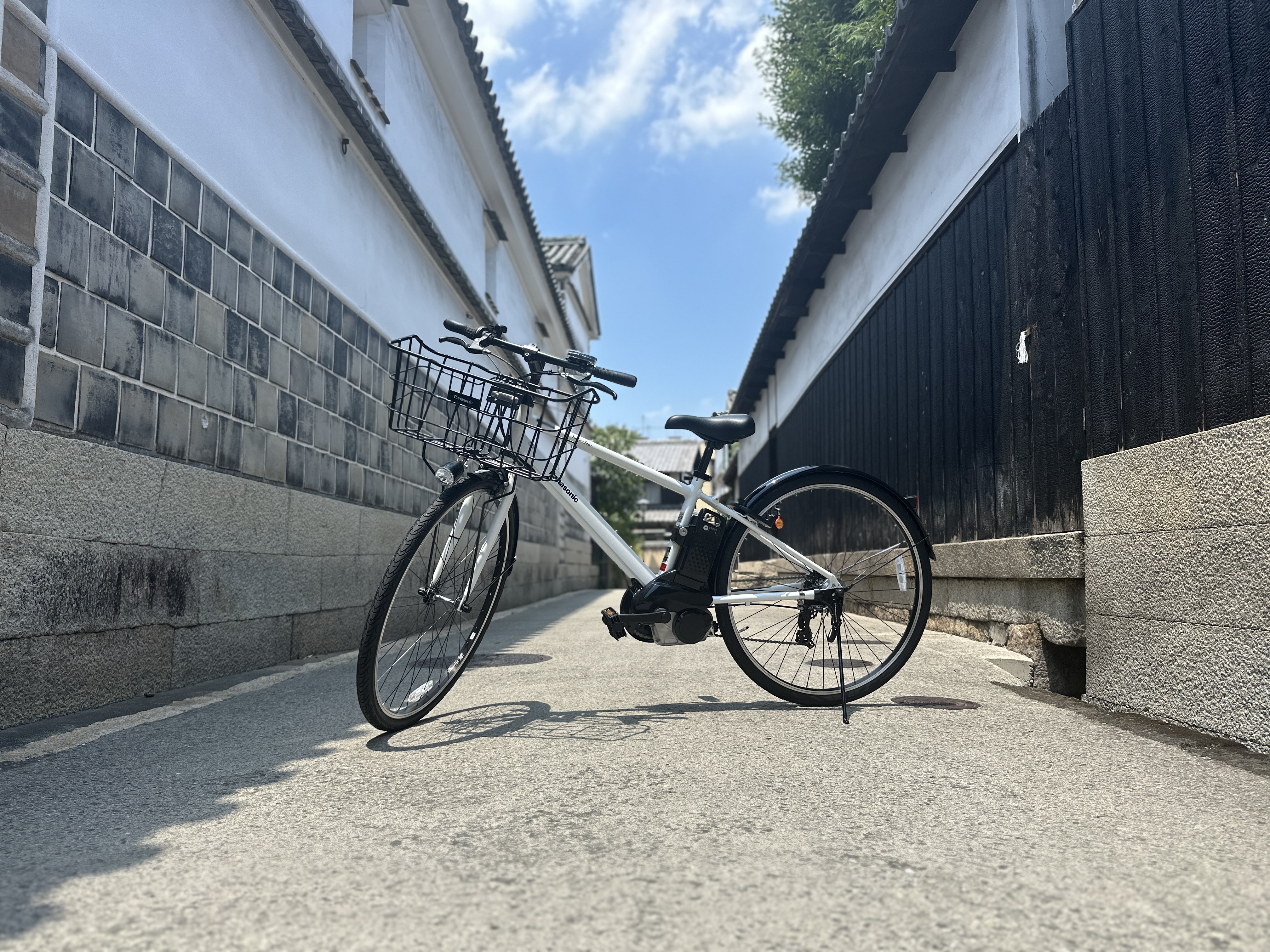 [Kurashiki] Enjoy sightseeing in Kurashiki on an electric-assist rental bike!