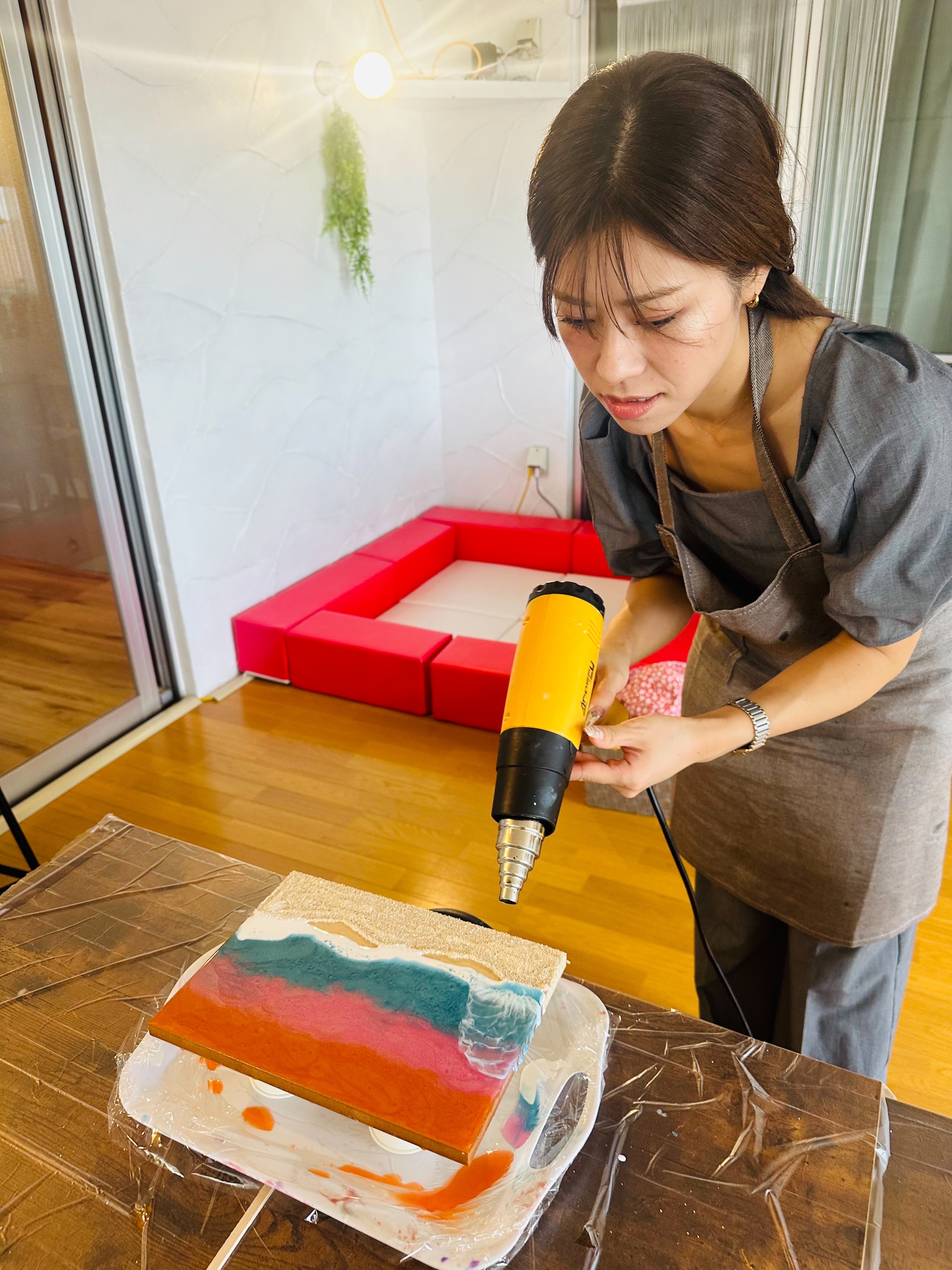 宮古島・海レジンアート体験】定番の『オーシャンボード製作』宮古島の
