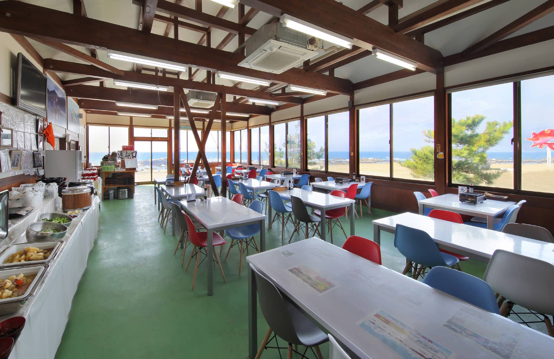 横浜発　光の絶景☆『東京ドイツ村』イルミネーション満喫！～洲崎神社参拝＆道の駅保田小学校＆豪華刺身舟盛・漁師のバイキング付♪～